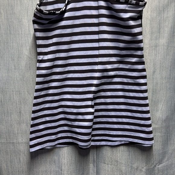 Lululemon razor back Striped Sleeveless Fitted Tank Top - Picture 8 of 8
